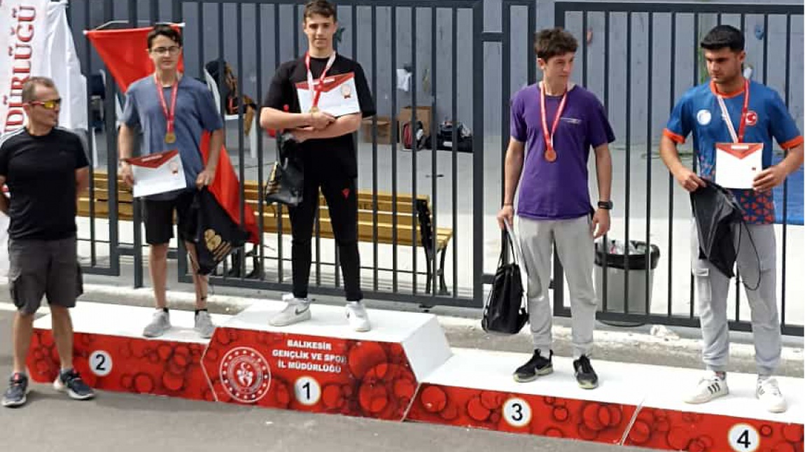 Spor Tırmanış Türkiye Birinciliği Yarışmalarında Zirvede Ben de Varım